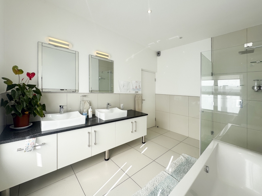 4 Bedroom Property for Sale in Langebaan Country Estate Western Cape